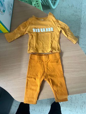 Tee-shirts manche longues et leggings