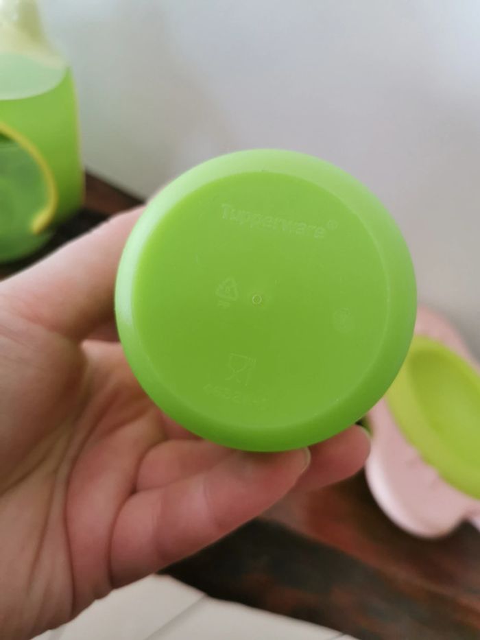 Tupperware vaisselle et jouet bébé - photo numéro 6
