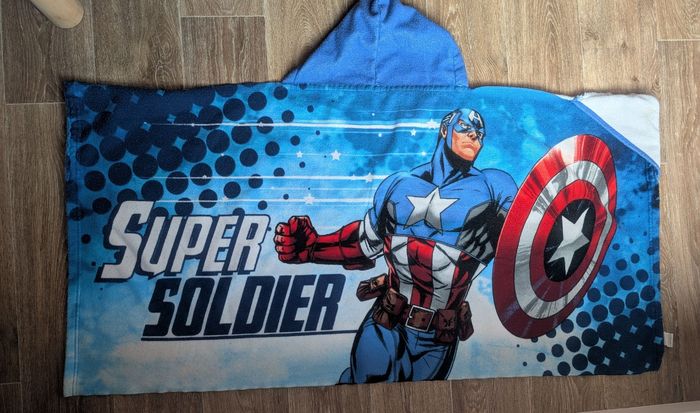 Cape de bain/Poncho Captain America