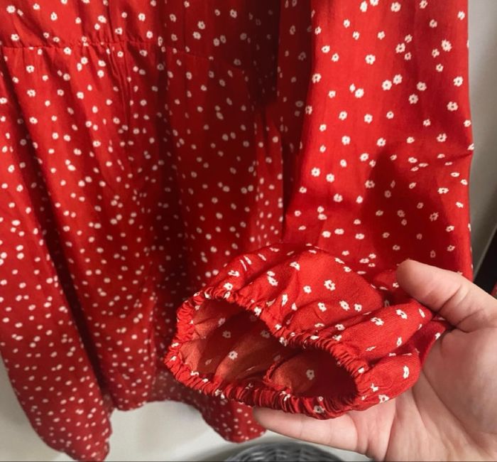 Robe rouge à manches longues - photo numéro 3