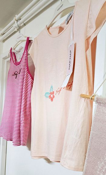 2 Tee-shirt Debardeurs 100% Coton Naf Naf Taille 11/12 ans