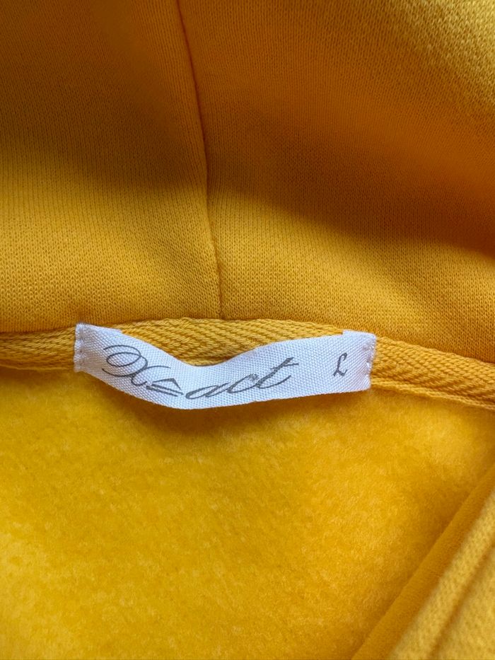 Pull jaune - photo numéro 3