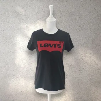 T-shirt manches courtes noir Levi's en excellent état taille S