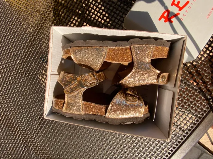 Sandales requins vernis or 24 - photo numéro 14