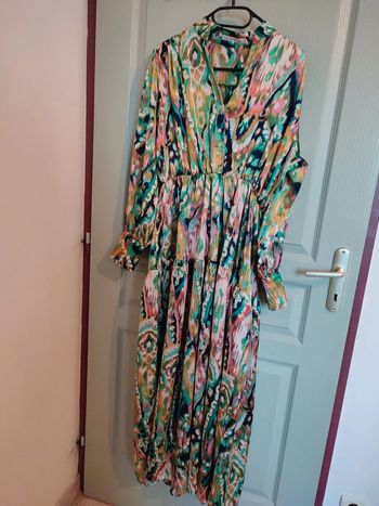 Robe longue satinée