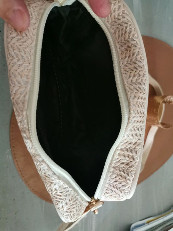 Sac en paille en bandoulière femme tendance - photo numéro 4