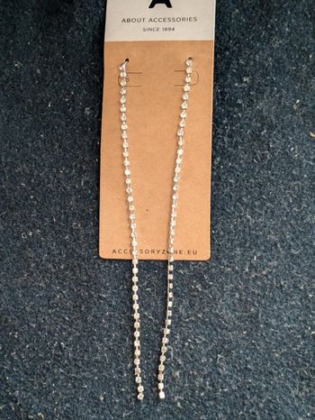 Boucles d'oreilles a strass