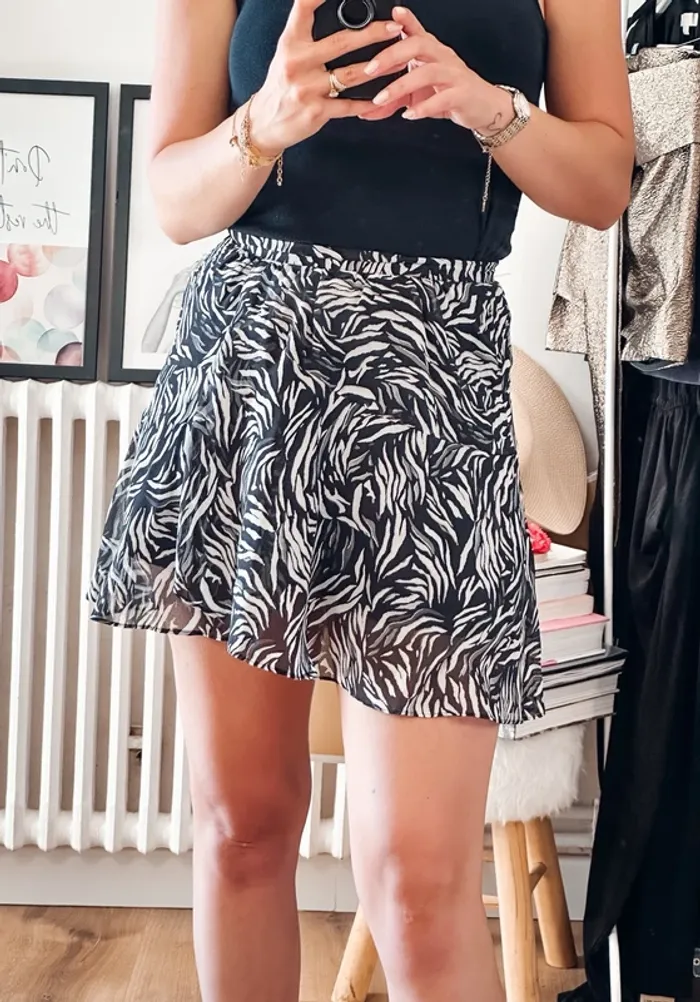 Mini jupe The Kooples noire et blanche taille 36