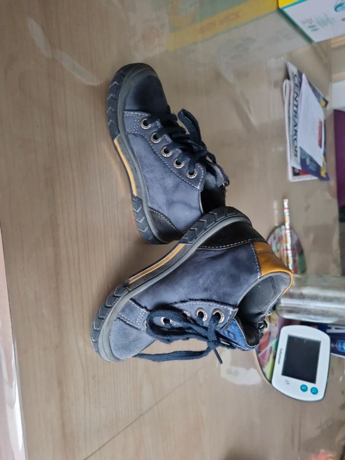 Chaussure T24