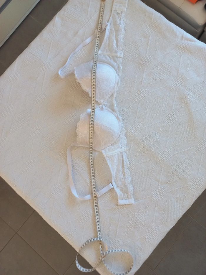 Soutien gorge blanc en dentelle - photo numéro 8
