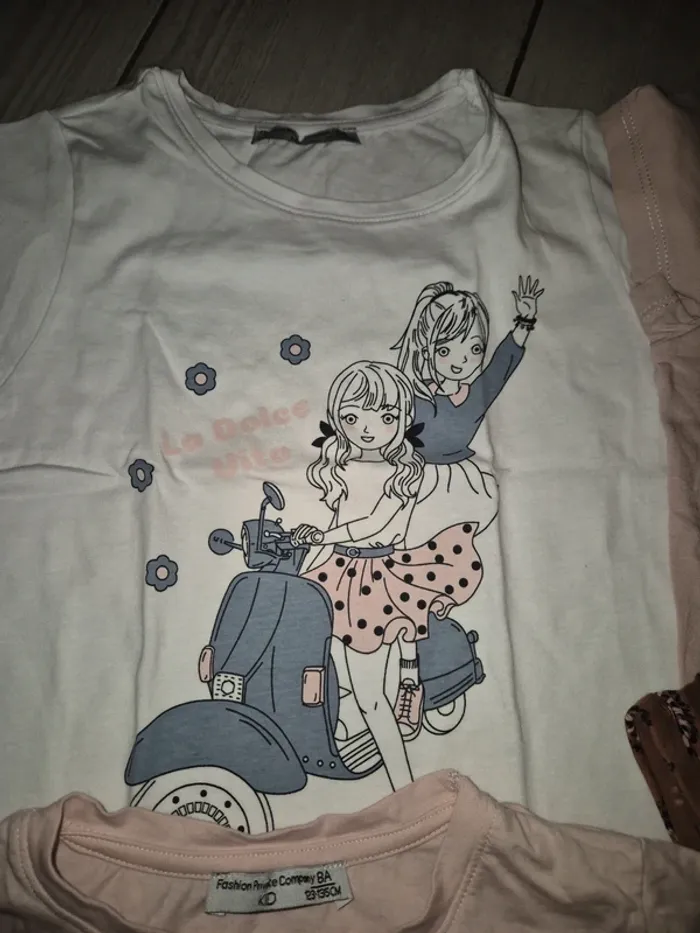 Lot t-shirts 8 ans - photo numéro 4