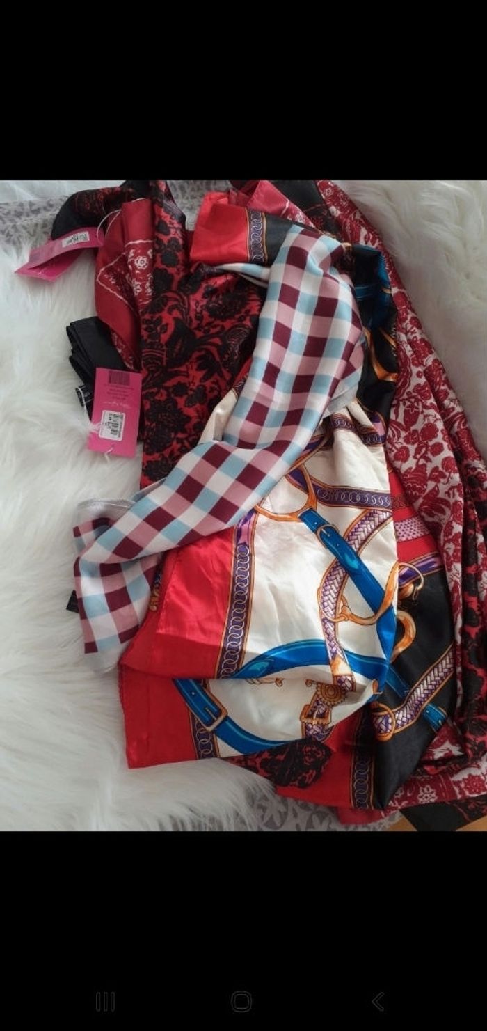 Lot de 12 foulards - photo numéro 4
