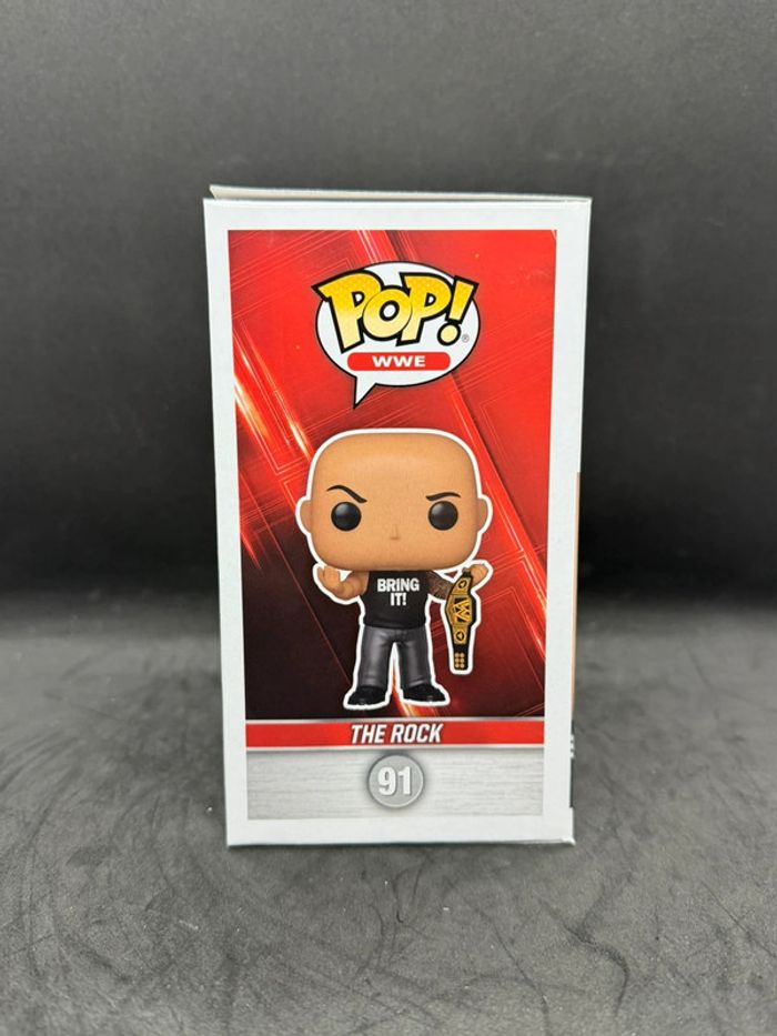 Funko pop WWE The Rock 91 EE Exclusive - photo numéro 3