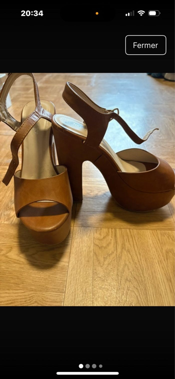 Sandales compensées