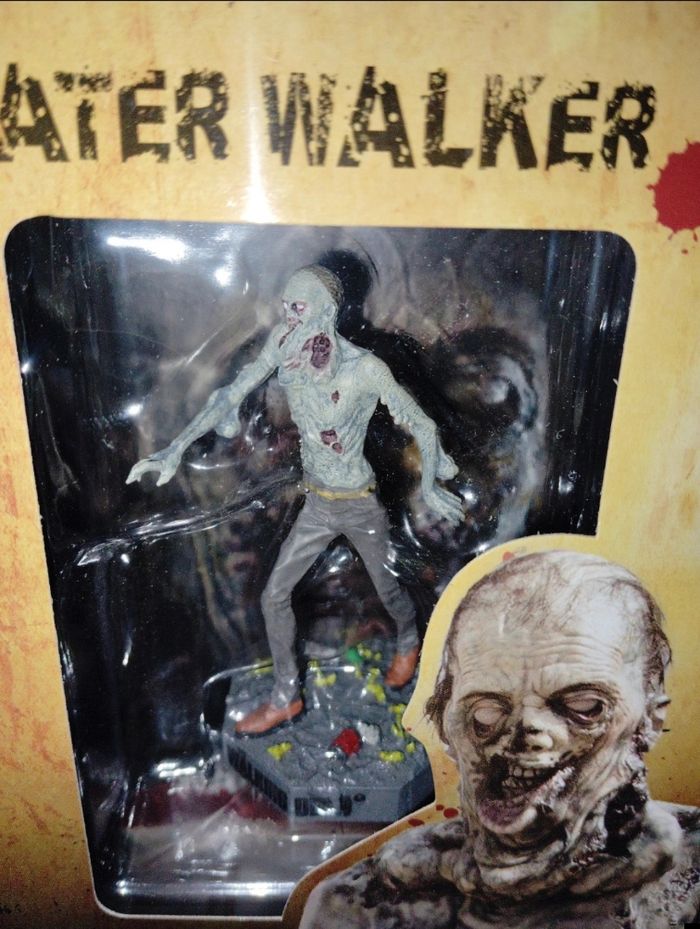 Figurine Zombie walking Dead