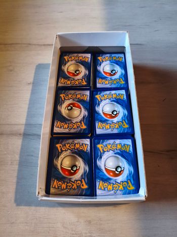 Lot de 100 cartes Pokémon VF en très bon état