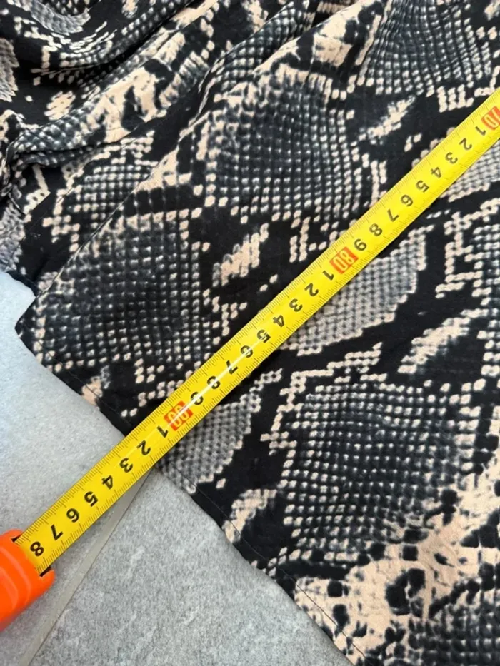 Robe en soie Boss Orange léopard femme taille 38 comme neuve - photo numéro 9