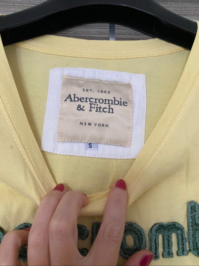 Tee shirt abercrombie & fitch jaune S - photo numéro 2