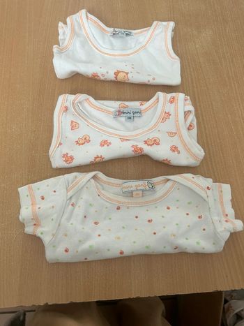 Lot de 3body manches courtes taille 3mois