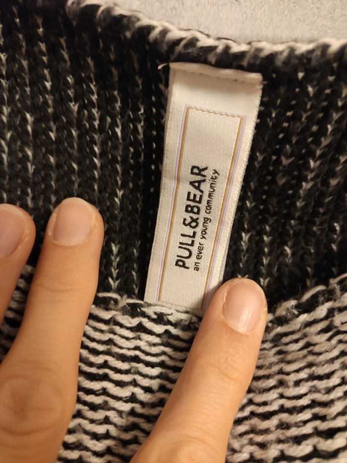 Pull gris maille dessin crâne - photo numéro 4