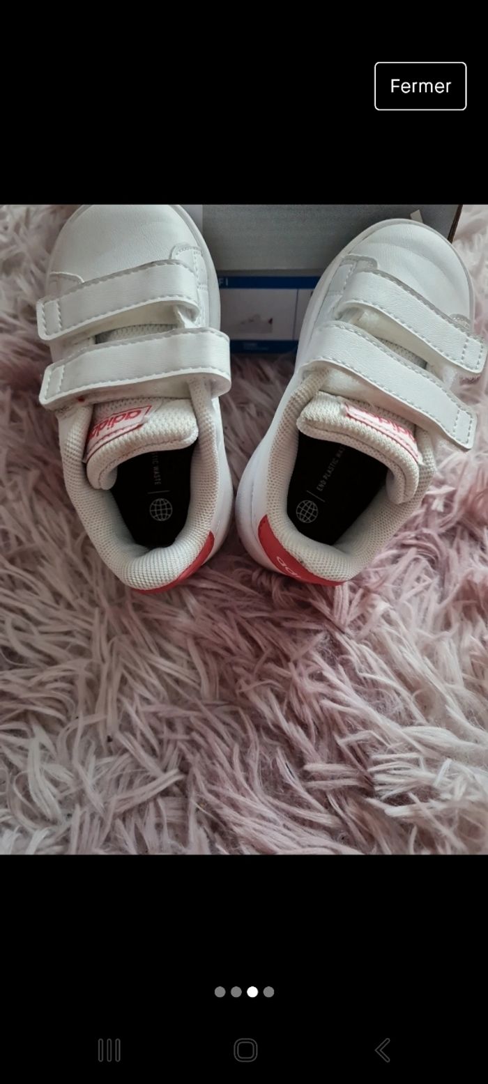 Basket Adidas taille 20 - photo numéro 3