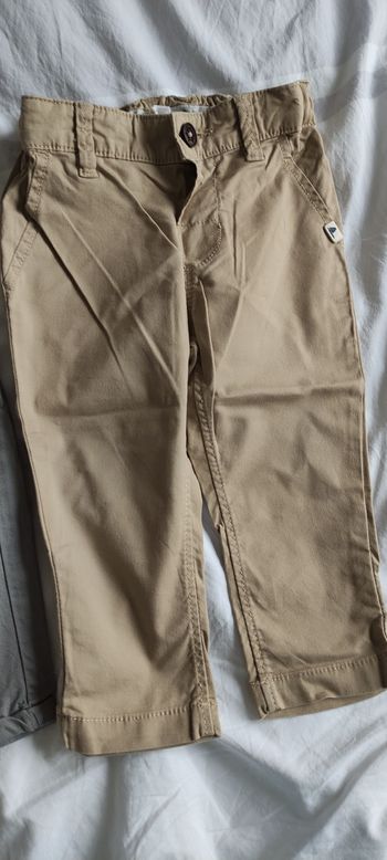 Lot 2 pantalons 12 mois