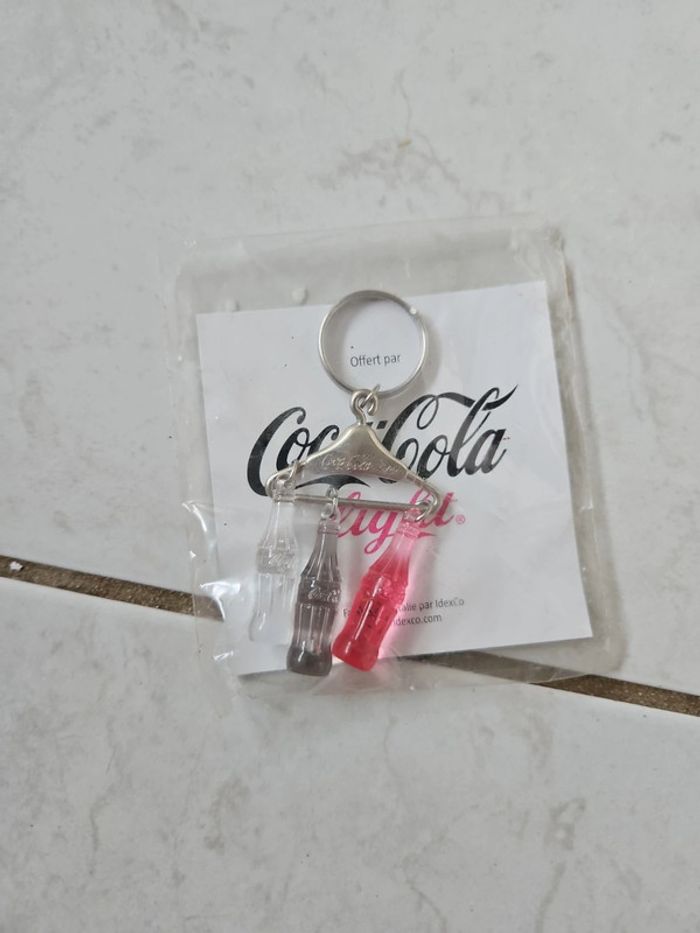 Porte clé coca cola Neuf AB Q - photo numéro 2
