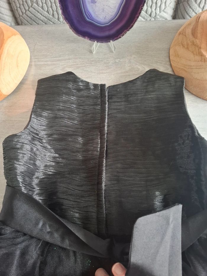 Robe de fêtes noire 4 ans - photo numéro 6