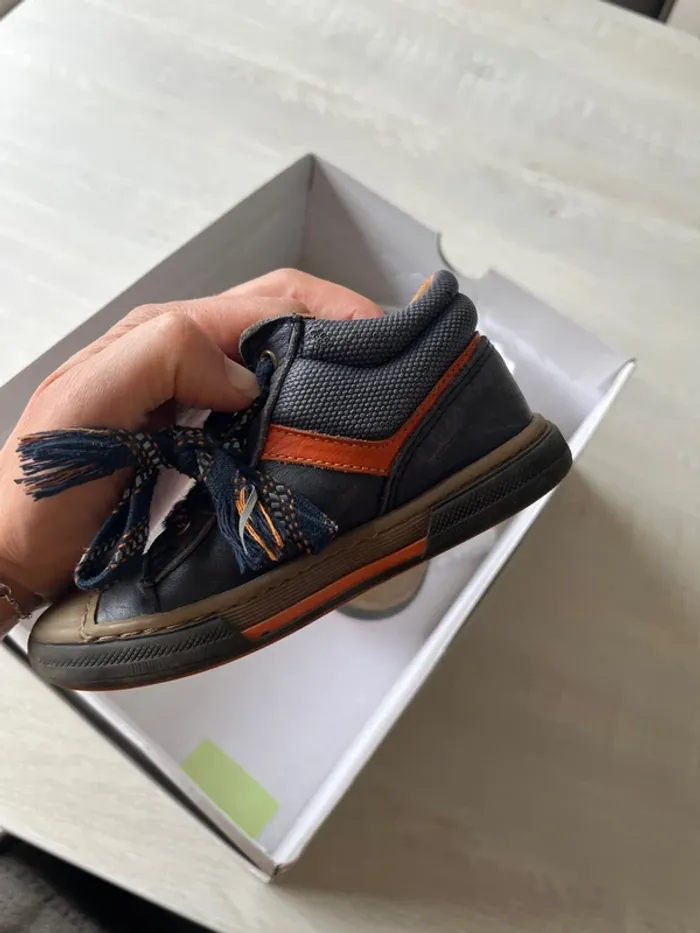 Chaussures taille 25 GBB - photo numéro 2