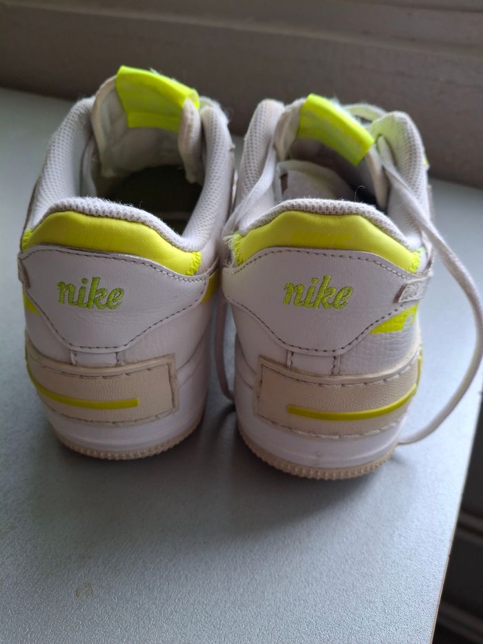 Baskets Nike Air force 1 blanche et jaune - photo numéro 5