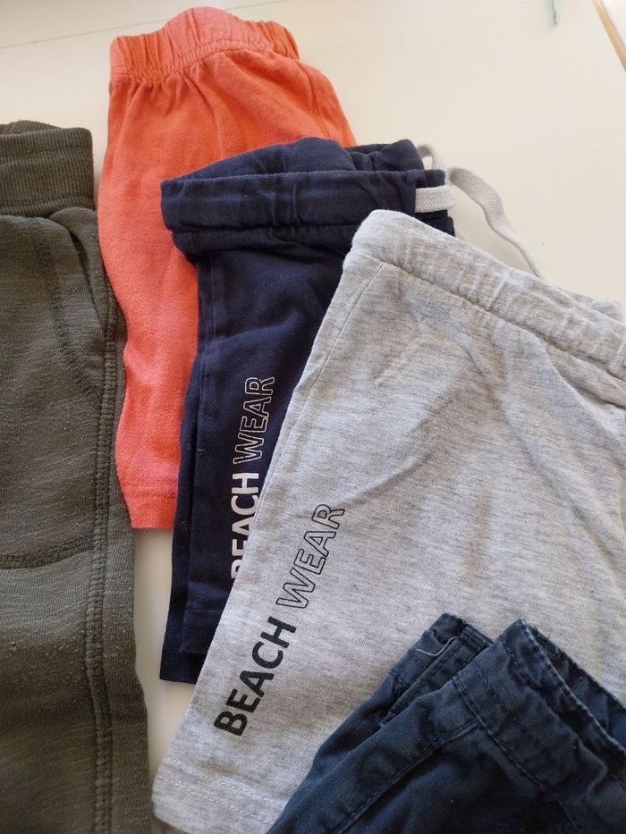 Lot 15 vêtements garçon 3 ans - photo numéro 2