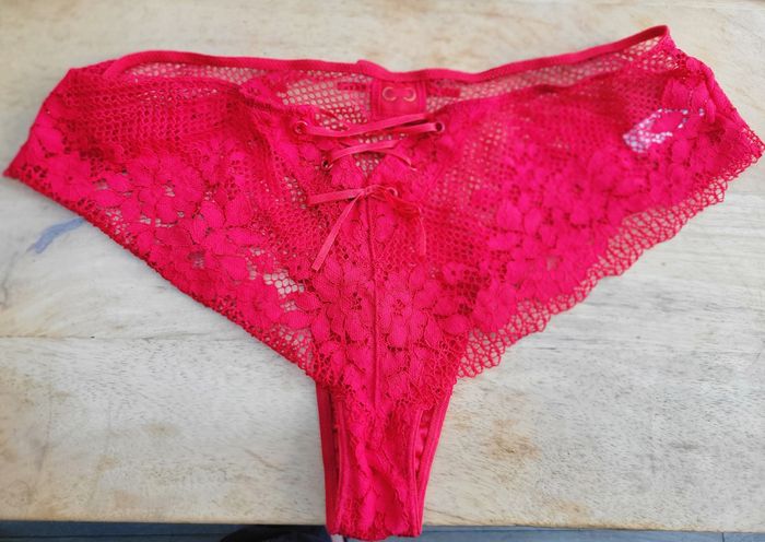 Lingerie soutien gorge et shorty - photo numéro 6