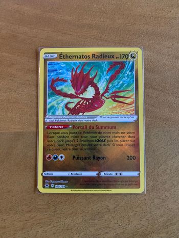Carte Pokemon Ethernatos Radieux 105/159