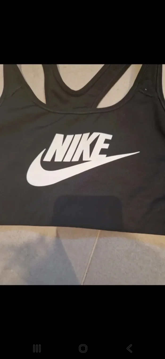 Brassiere nike taille s / 85b ou 85c neuf sans étiquette - photo numéro 4