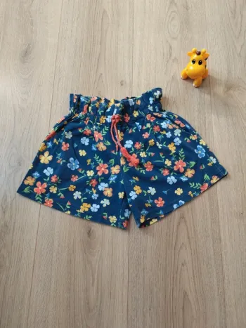 Short fille 4 ans