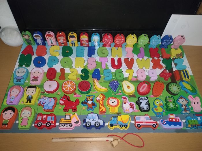 Puzzle éducatif montessori en bois