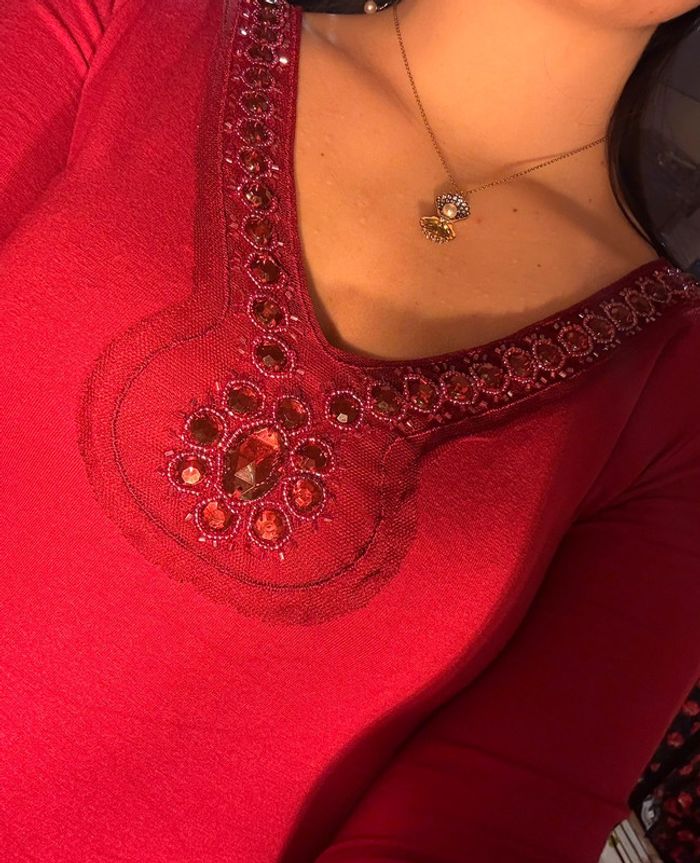 Haut strass et perles 💋 - photo numéro 5