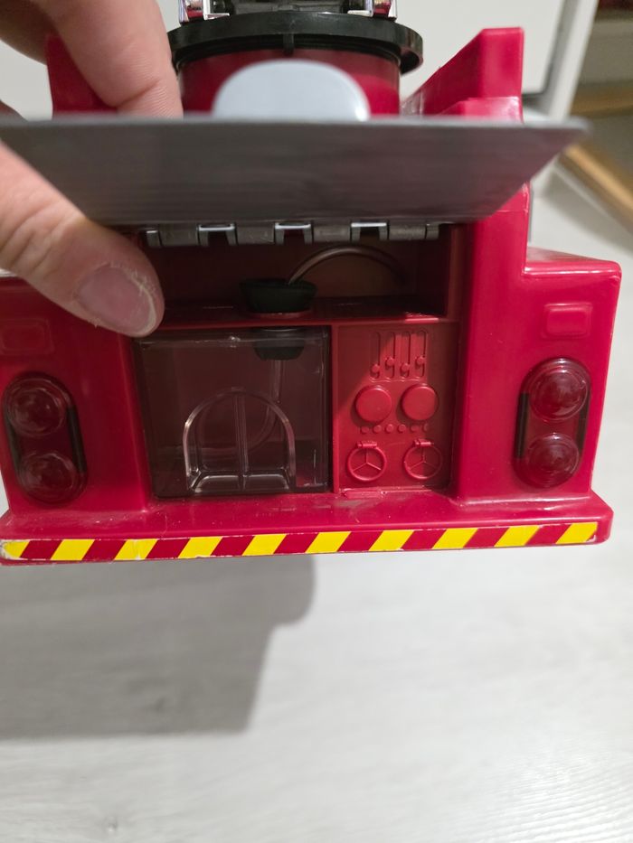 Camion de pompier - photo numéro 6