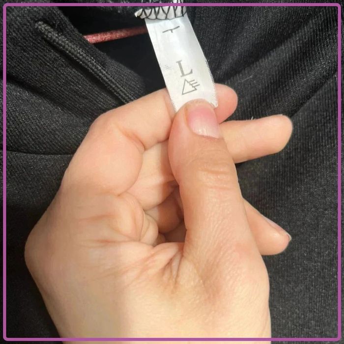 Pull homme, taille L avec capuche - photo numéro 6