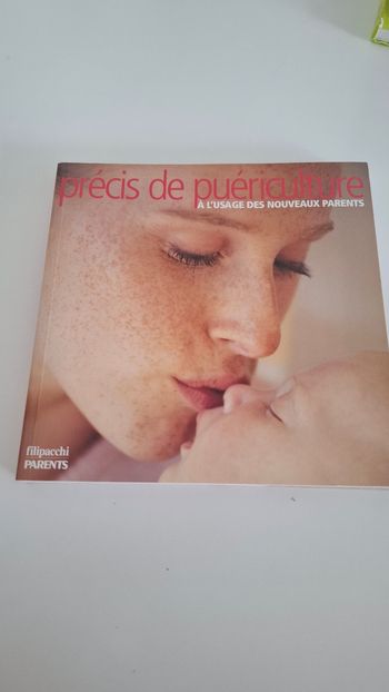 Livre précis de puériculture