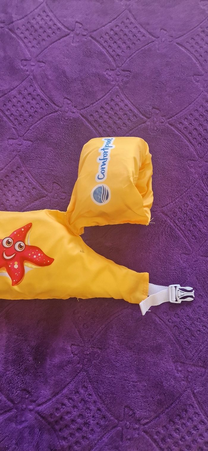 Brassards et gilet de natation combiné - photo numéro 3