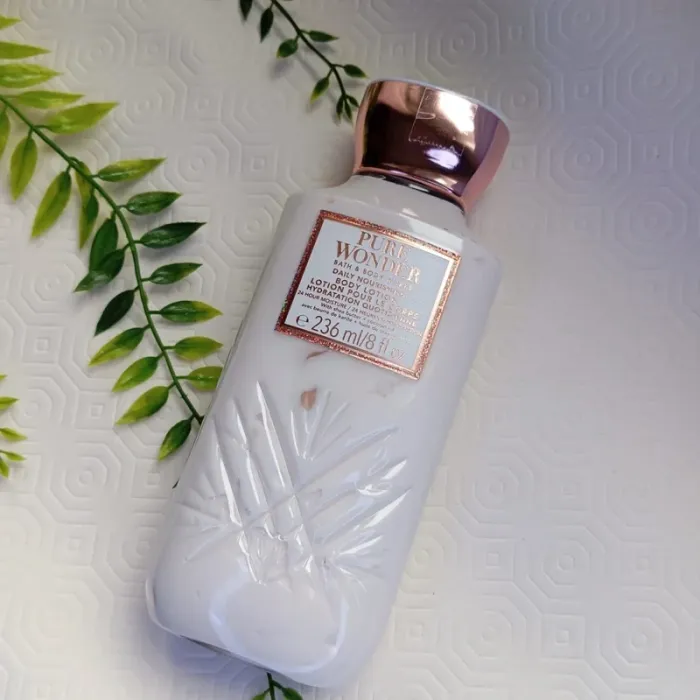 Lot de Lotion et Crème Pour le Corps Bath and Body Works. Among The Clouds et Pure Wonder - photo numéro 3