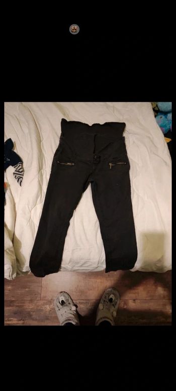 Lot pantalon de grossesse +2 leggins