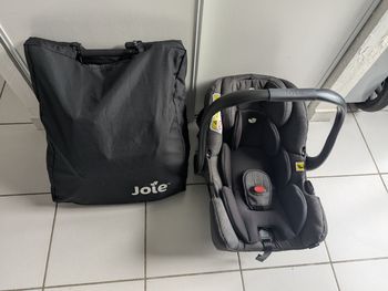 Poussette pliante Joie et cosy