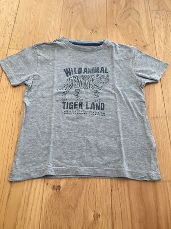 Tshirt gris Vertbaudet 6 ans