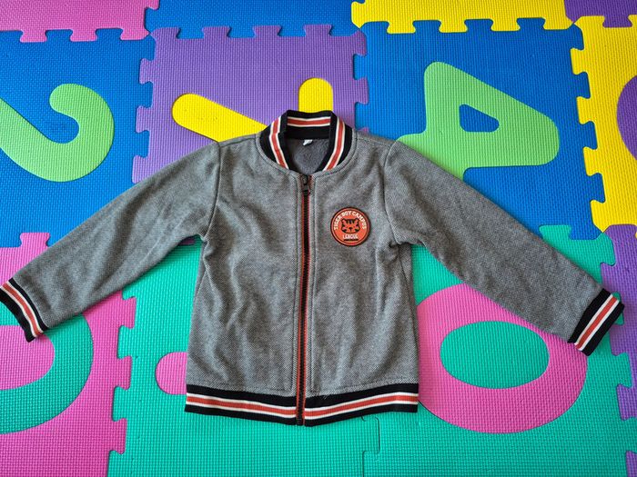 Veste/gilet neuf Carrefour 24m