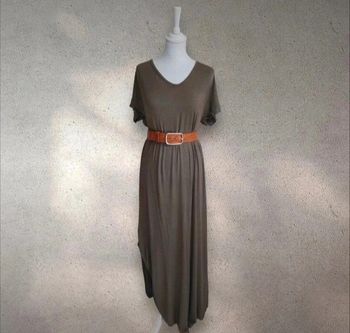 Robe longue fendue kaki manches courtes taille unique