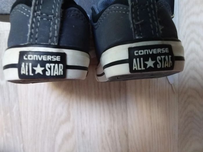 Converses en cuir lisse en très bon état - photo numéro 13