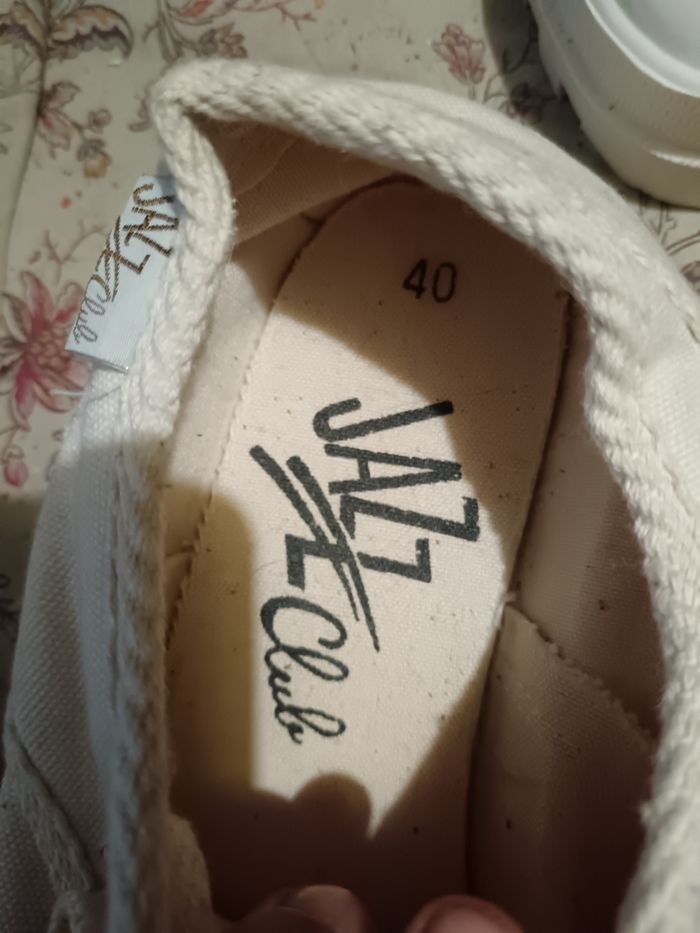Chaussures blanches femme taille 40 Jazz club - photo numéro 4