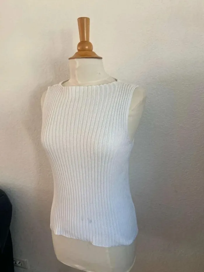 Pull  sans  manches  T38 - photo numéro 3